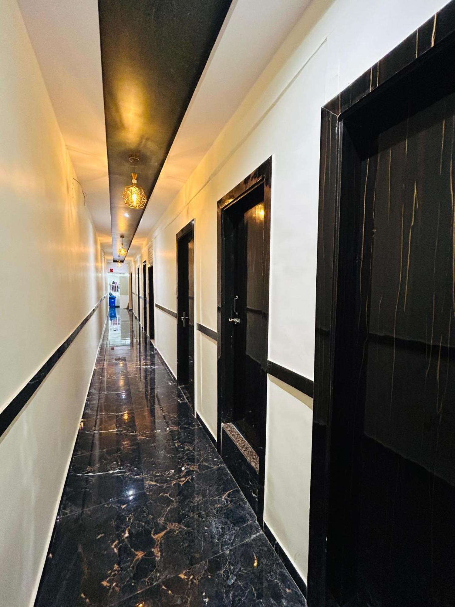 Hotel Rinza Residency Mumbai Exterior foto
